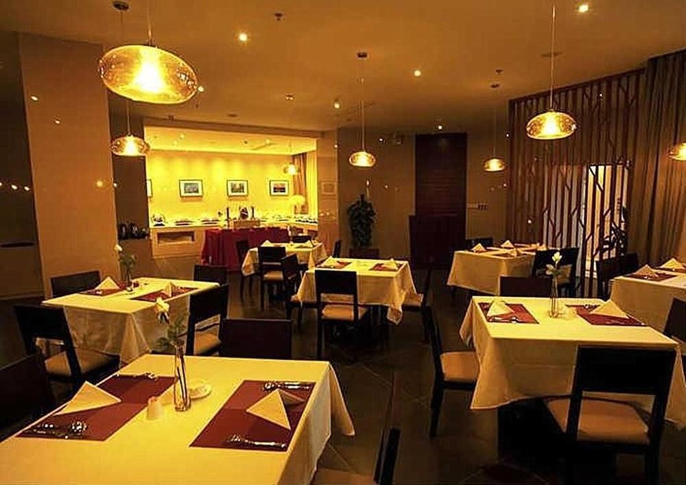 Heyi Hotel Hefei Changjiang Middle Road Exterior photo